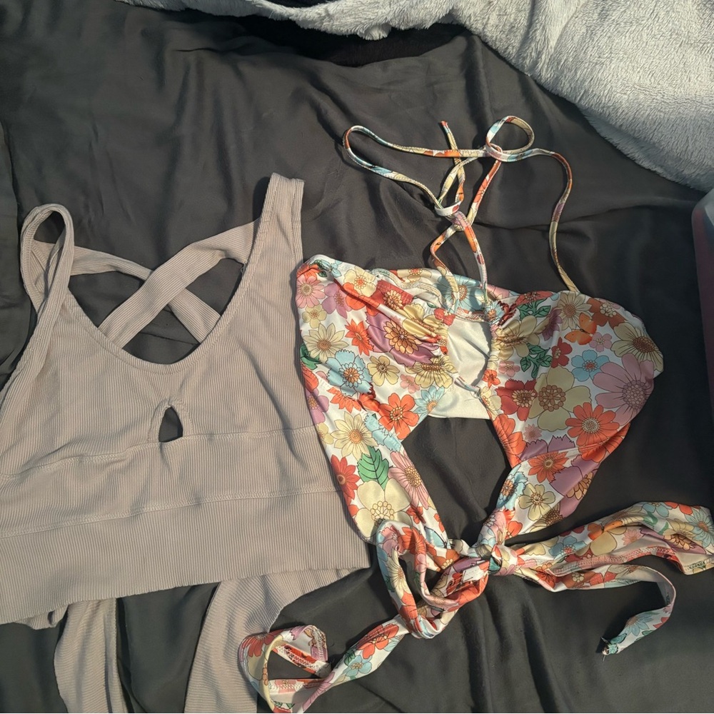 Set:Floral Multicolor Tie-Front Tank Top and tan Tie-Back Tank